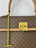 Celine Sac à main Maillon Triomphe — Toile monogrammée marron, détails cuir beige et hardware doré