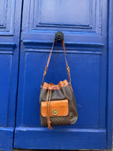 Céline Sac seau — Toile Macadam marron, poche fermoir doré