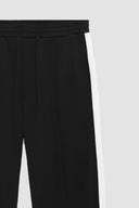 Jogging Gertrude Matthew Black