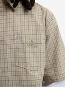La chemise à manches courtes beige