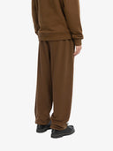 Le jogging molletonné marron