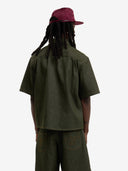 La chemise en denim brut vert